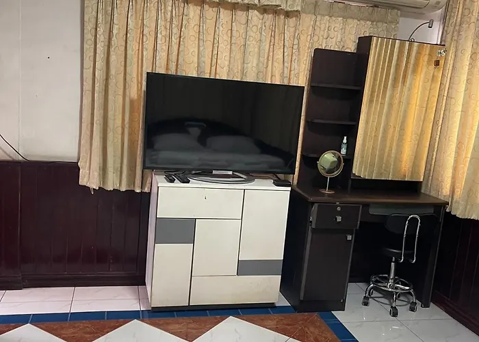 Holiday home Rama 4 Near Bts Thong Lor Bangkok