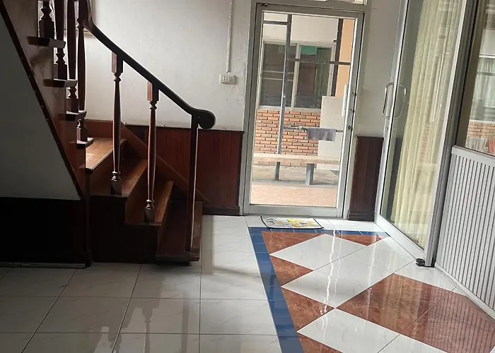 Holiday home Rama 4 Near Bts Thong Lor Bangkok